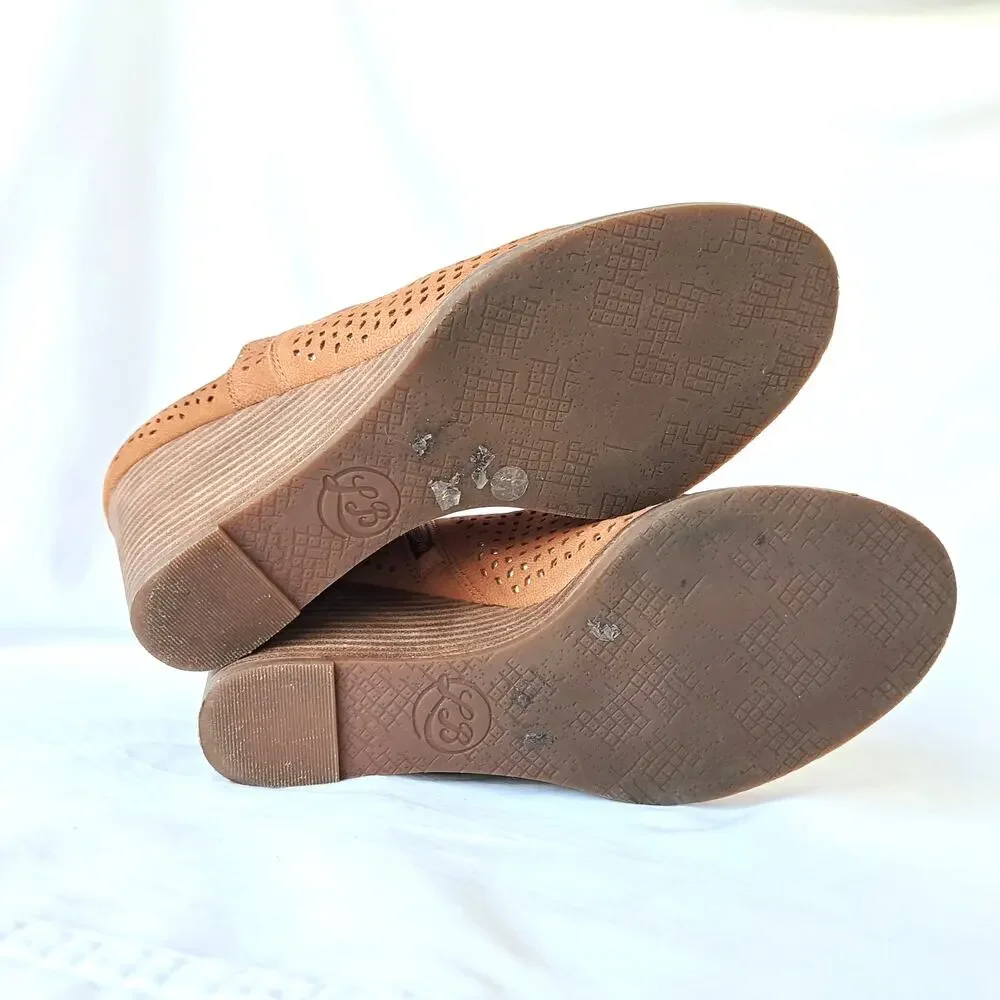 Lucky Brand Jazley Wedge Heels Size 10 Brown Perforated Leather Peep Toe Bootie